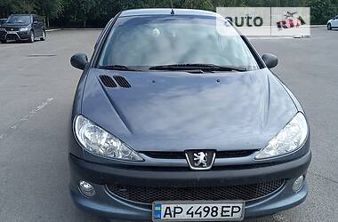 Характеристики Peugeot 206 Седан