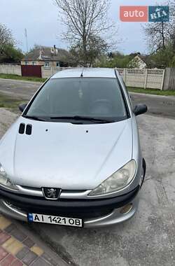 Характеристики Peugeot 206 Седан