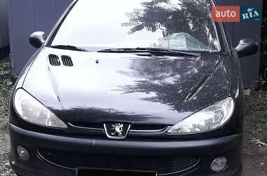 Характеристики Peugeot 206 Седан