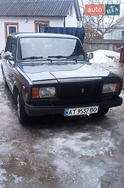 Характеристики ВАЗ 2107 Седан