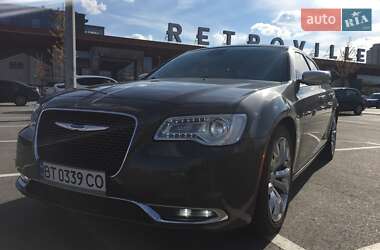 Характеристики Chrysler 300C Седан