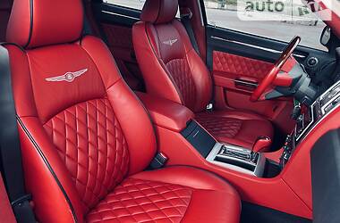 Характеристики Chrysler 300C Седан