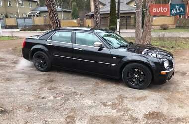 Характеристики Chrysler 300C Седан
