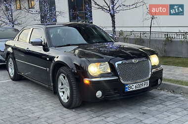 Характеристики Chrysler 300C Седан