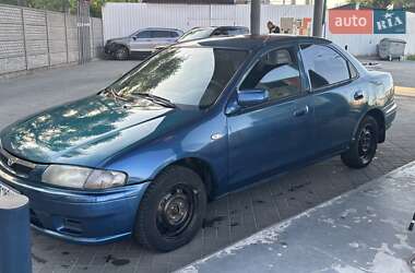 Характеристики Mazda 323 Седан