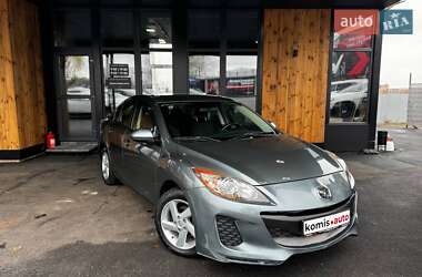 Характеристики Mazda 3 Седан