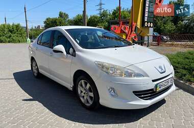 Характеристики Peugeot 408 Седан