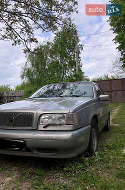 Характеристики Volvo 850 Седан