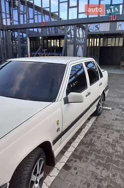 Характеристики Volvo 850 Седан