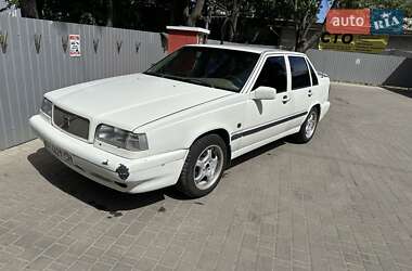 Характеристики Volvo 850 Седан