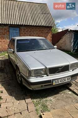 Характеристики Volvo 850 Седан