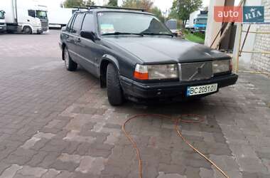 Характеристики Volvo 940 Седан
