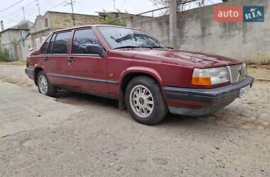 Характеристики Volvo 940 Седан
