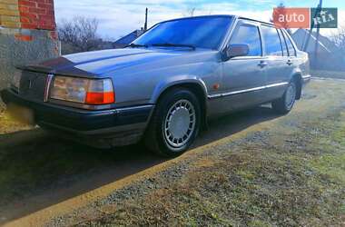 Характеристики Volvo 940 Седан