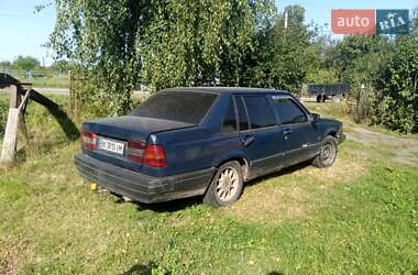 Характеристики Volvo 940 Седан