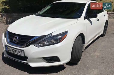 Характеристики Nissan Altima Седан