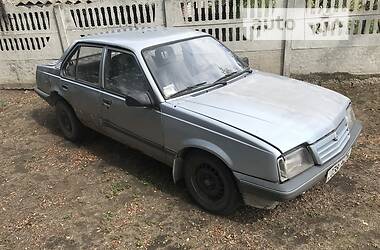 Характеристики Opel Ascona Седан