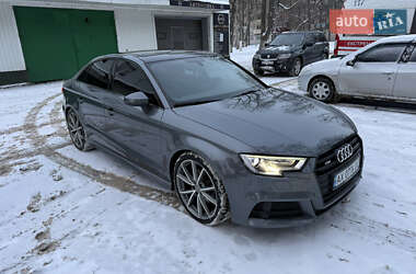 Цены Audi Седан в Харькове