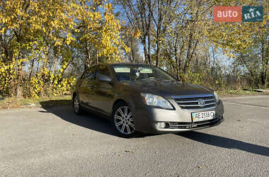 Характеристики Toyota Avalon Седан