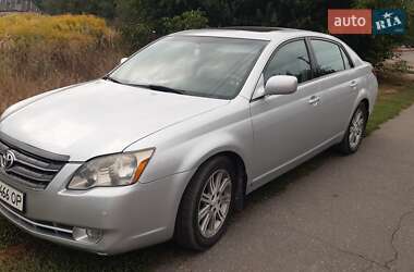 Характеристики Toyota Avalon Седан