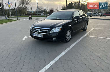 Характеристики Toyota Avalon Седан