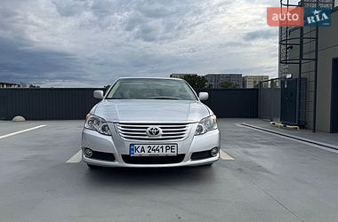 Характеристики Toyota Avalon Седан
