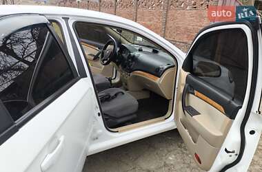 Характеристики Chevrolet Aveo Седан