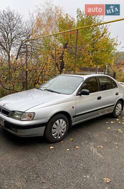 Характеристики Toyota Carina E Седан