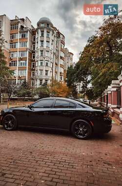 Характеристики Dodge Charger Седан