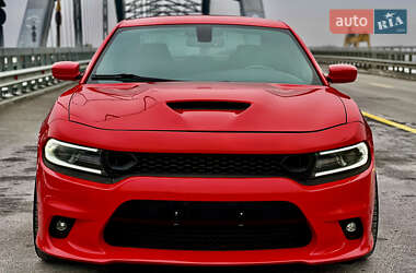 Характеристики Dodge Charger Седан