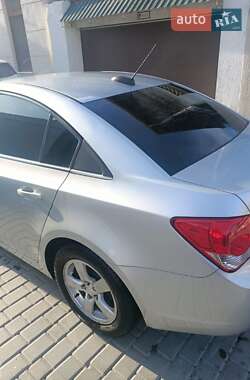 Характеристики Chevrolet Cruze Седан