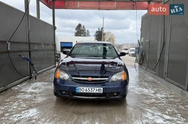 Характеристики Chevrolet Evanda Седан