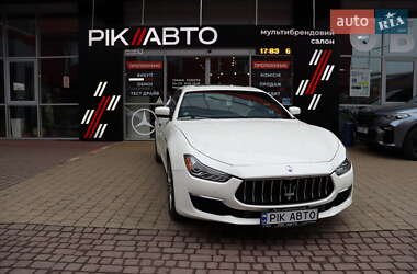 Характеристики Maserati Ghibli Седан