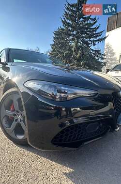 Характеристики Alfa Romeo Giulia Седан