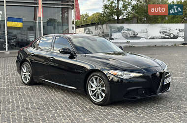 Характеристики Alfa Romeo Giulia Седан