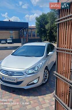 Характеристики Hyundai i40 Седан