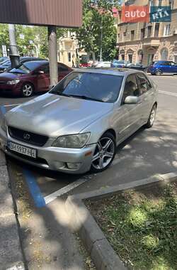 Характеристики Lexus IS Седан