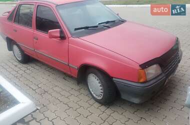 Характеристики Opel Kadett Седан