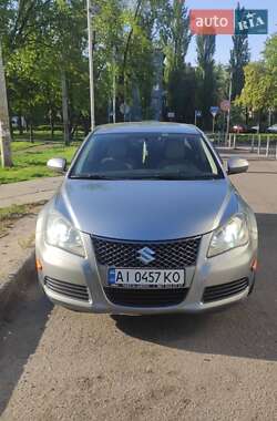 Характеристики Suzuki Kizashi Седан