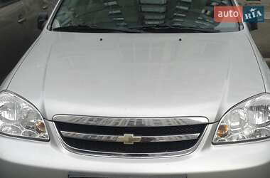 Характеристики Chevrolet Lacetti Седан