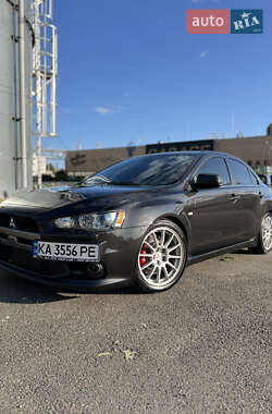 Характеристики Mitsubishi Lancer Evolution Седан