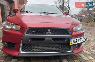 Характеристики Mitsubishi Lancer Evolution Седан