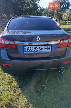 Характеристики Renault Latitude Седан