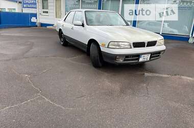 Характеристики Nissan Laurel Седан