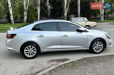 Характеристики Renault Megane Седан