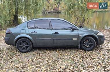 Характеристики Renault Megane Седан