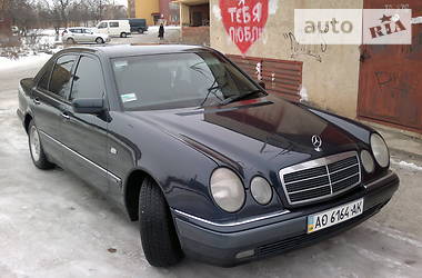 Ціни Mercedes-Benz Седан в Ужгороді