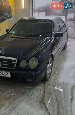 Цены Mercedes-Benz Седан в Павлограде