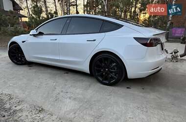 Ціни Tesla Model 3 Седан