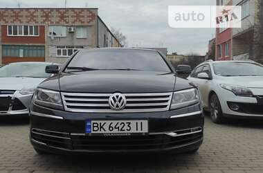 Характеристики Volkswagen Phaeton Седан